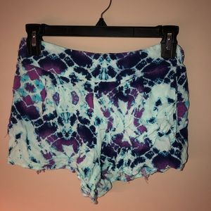 Shorts with tie-dye design